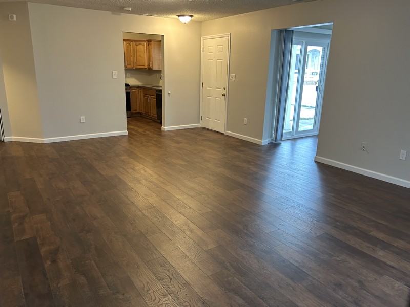 149 Tulip Ln - Photo 6 of 19