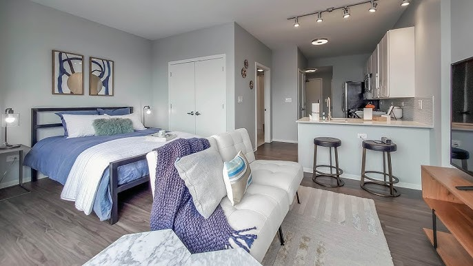 209 S Halsted St - Photo 2 of 18