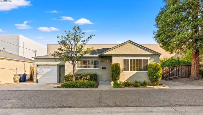 20852 Baker Rd - Photo 2 of 13