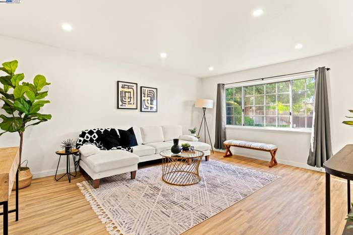 20852 Baker Rd - Photo 3 of 13