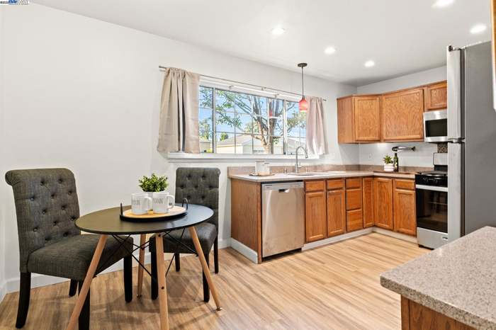 20852 Baker Rd - Photo 4 of 13