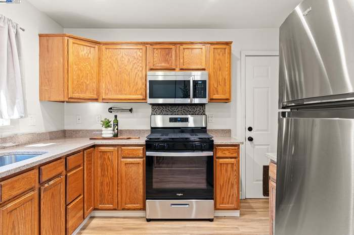 20852 Baker Rd - Photo 5 of 13