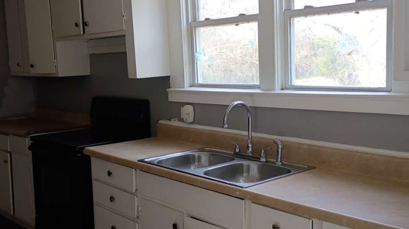 1844 Christian Ave - Photo 2 of 19