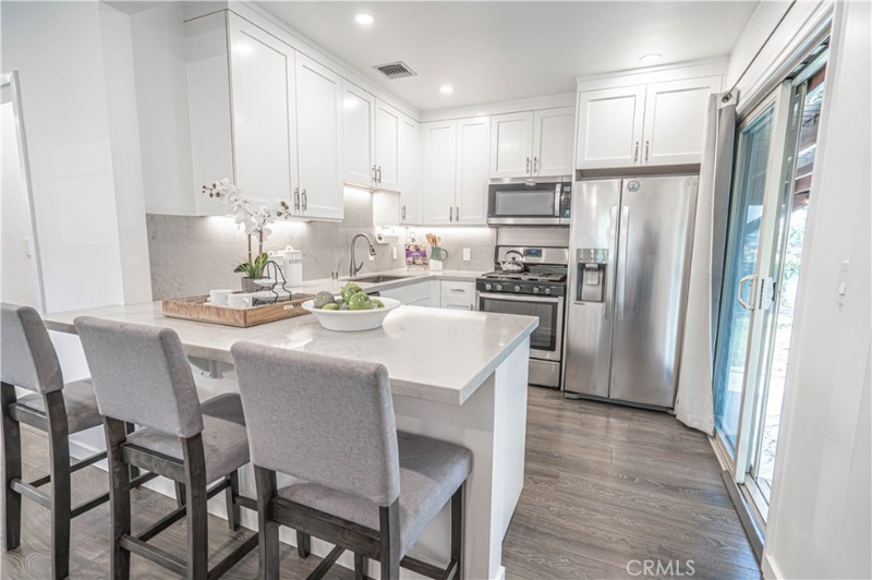 3744 Los Olivos Ln - Photo 5 of 13