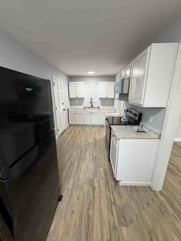 104 S Dover St - Photo 5 of 9