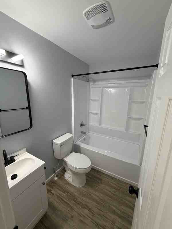 104 S Dover St - Photo 6 of 9