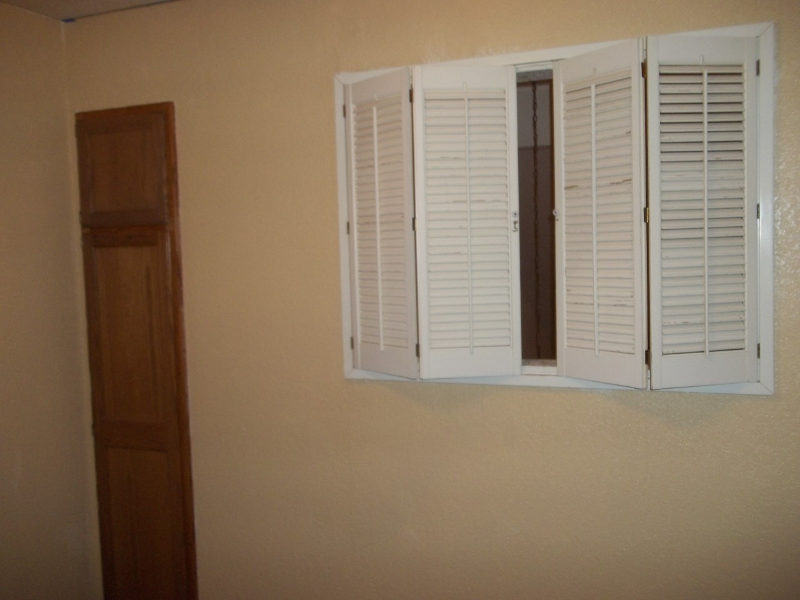 4678 W Lessing Ln - Photo 4 of 5