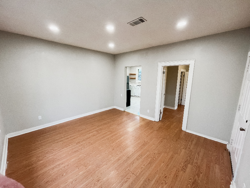 3321 Anna St - Photo 3 of 9