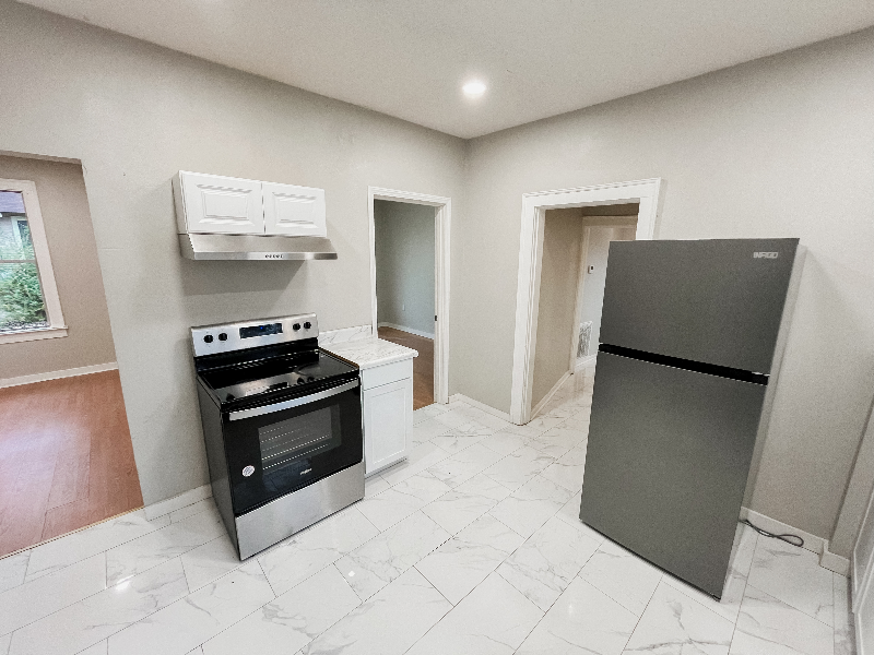 3321 Anna St - Photo 5 of 9