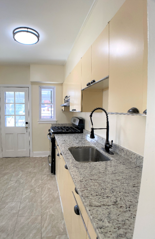 95 Kentway - Photo 3 of 19