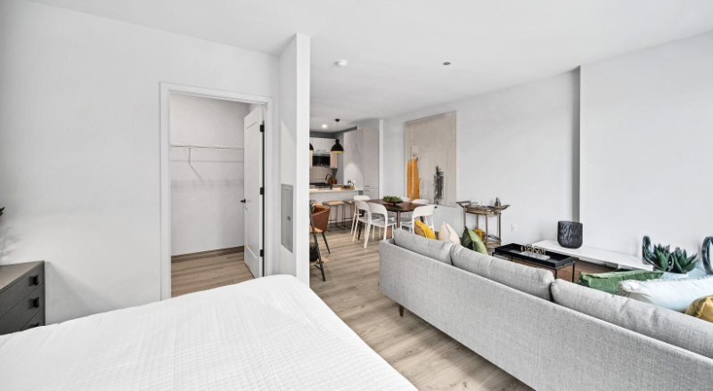 2133 N Elston Ave - Photo 5 of 16