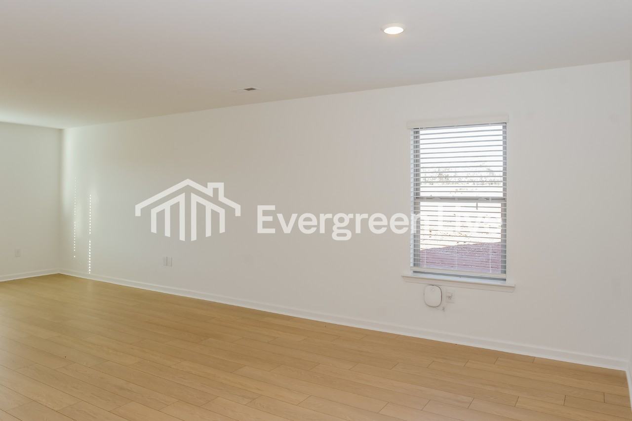 178 Labrador Ln - Photo 3 of 16