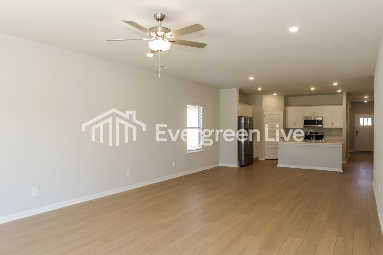 14729 Mountain Stream Dr - Photo 3 of 15