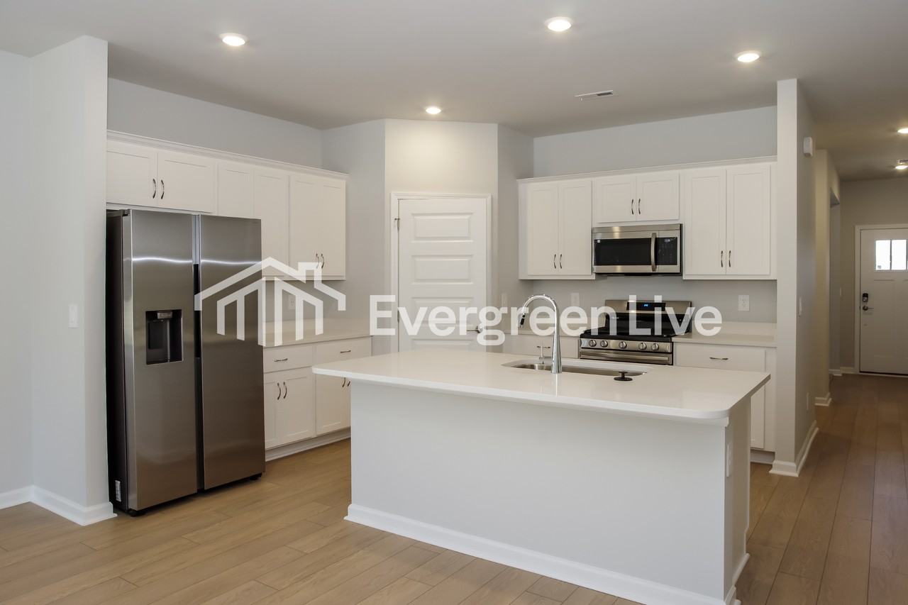 14729 Mountain Stream Dr - Photo 4 of 15