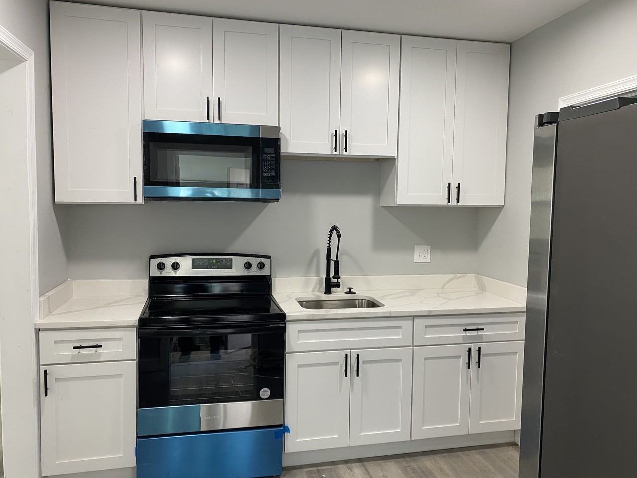 4310 Ridgewood Avenue - Photo 3 of 4