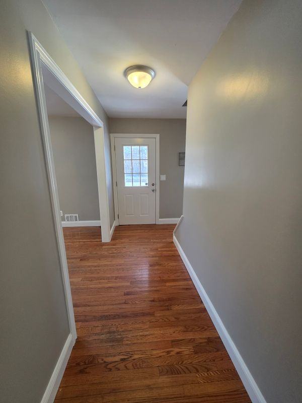 338 Diamond Rd - Photo 2 of 37