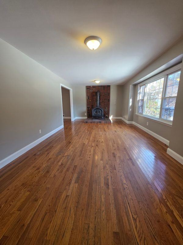 338 Diamond Rd - Photo 4 of 37