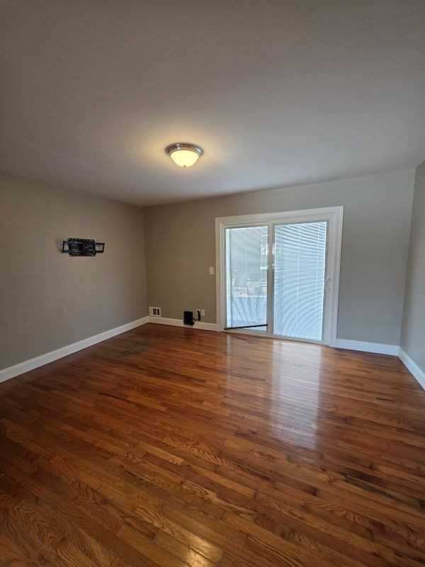 338 Diamond Rd - Photo 6 of 37