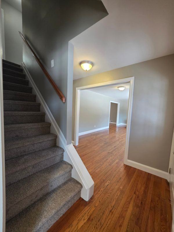 338 Diamond Rd - Photo 7 of 37