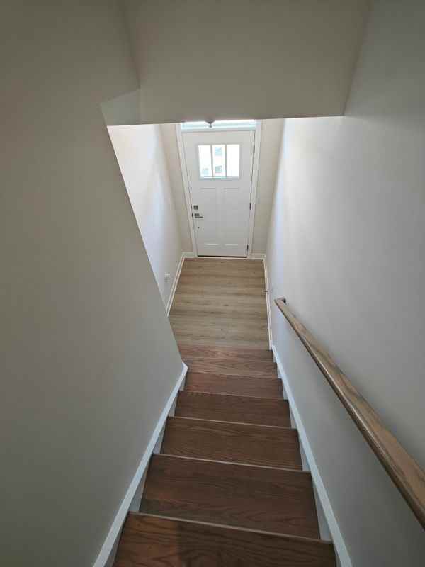 109 S Durham Dr - Photo 3 of 45