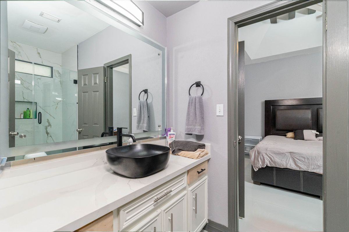 814 Cimarron Dr - Photo 6 of 11