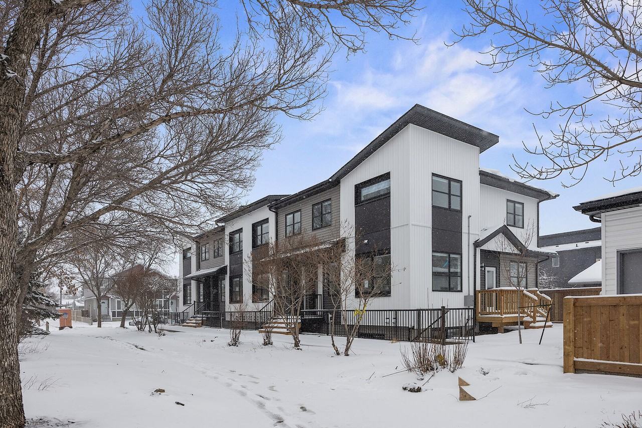 9954 161 Street Northwest - Photo 2 of 27