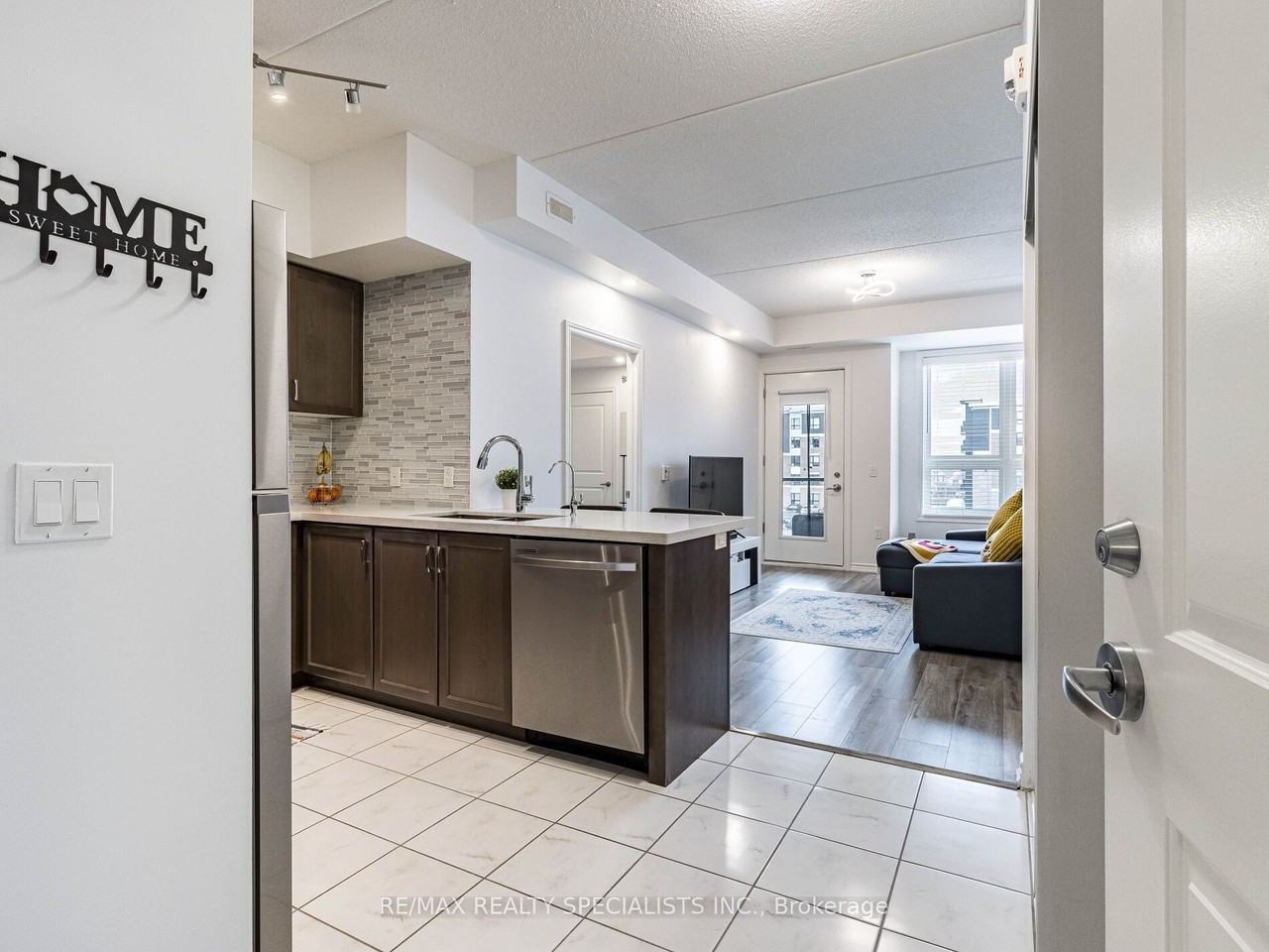 Origin Condos [610 - Photo 4 of 39