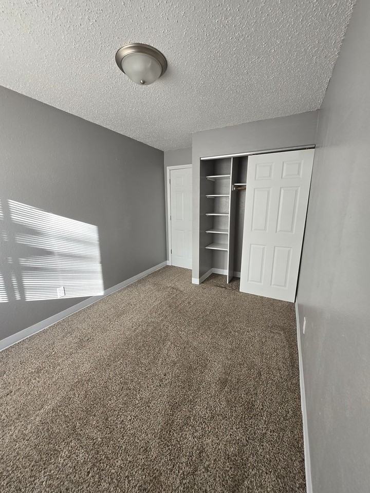 Courtwood -  Fines Holdings - Photo 7 of 46