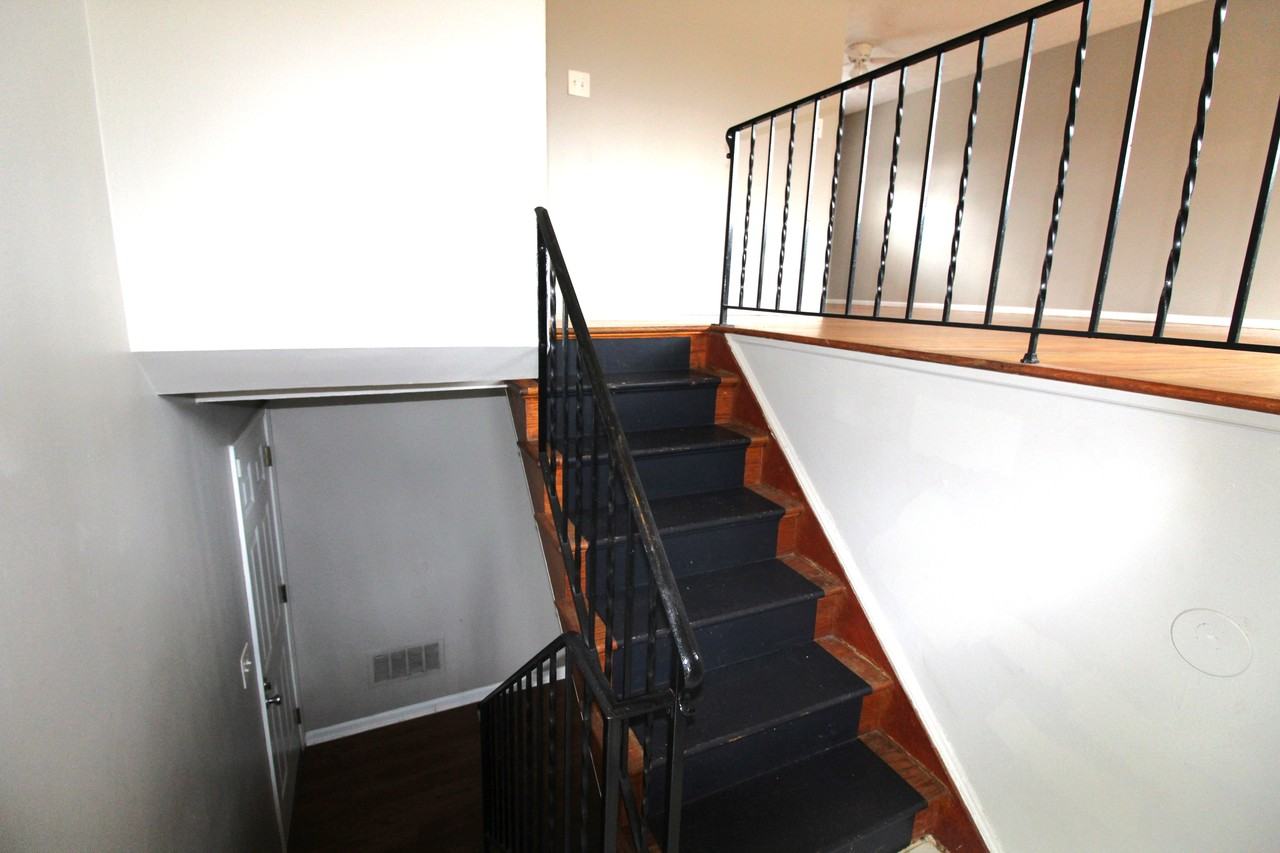 2928 Landon Drive - Photo 2 of 28