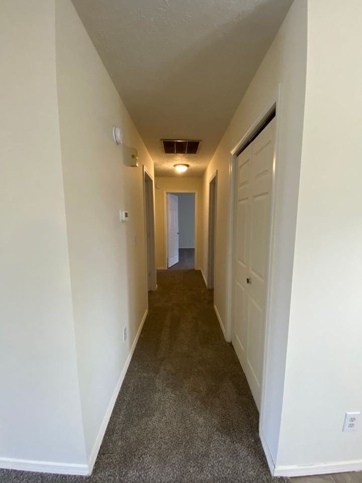 5919 S Catherine St - Photo 6 of 15