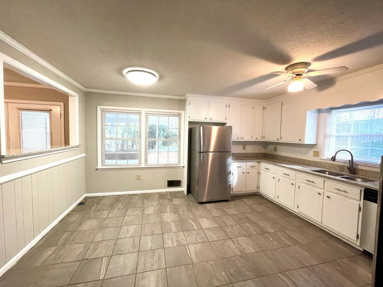 210 Davis Estates Rd - Photo 7 of 21