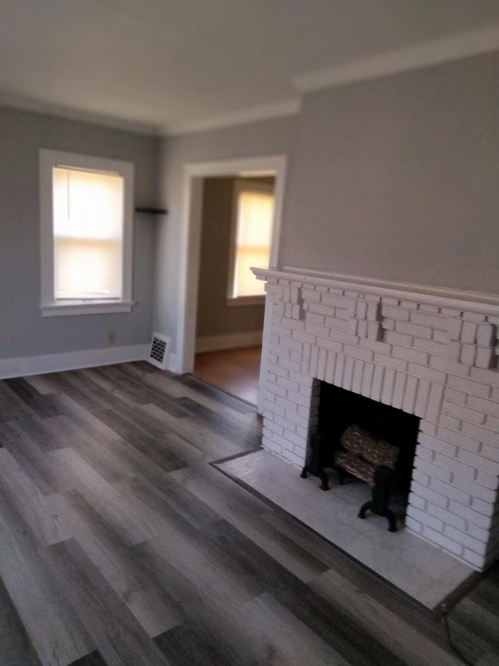 1427 Royalton Rd - Photo 3 of 13