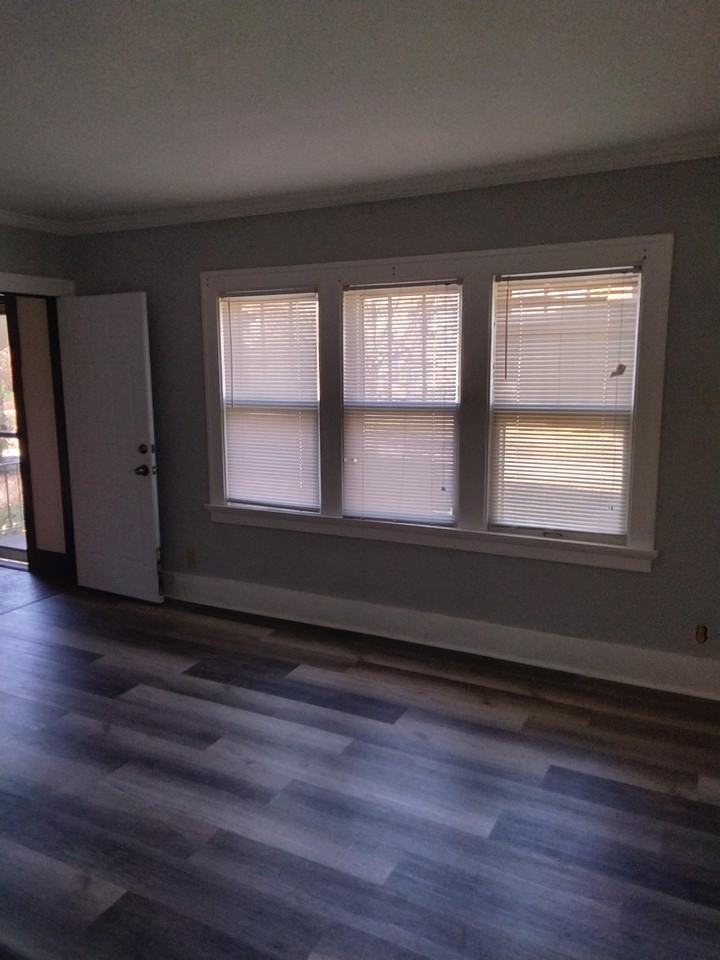 1427 Royalton Rd - Photo 4 of 13