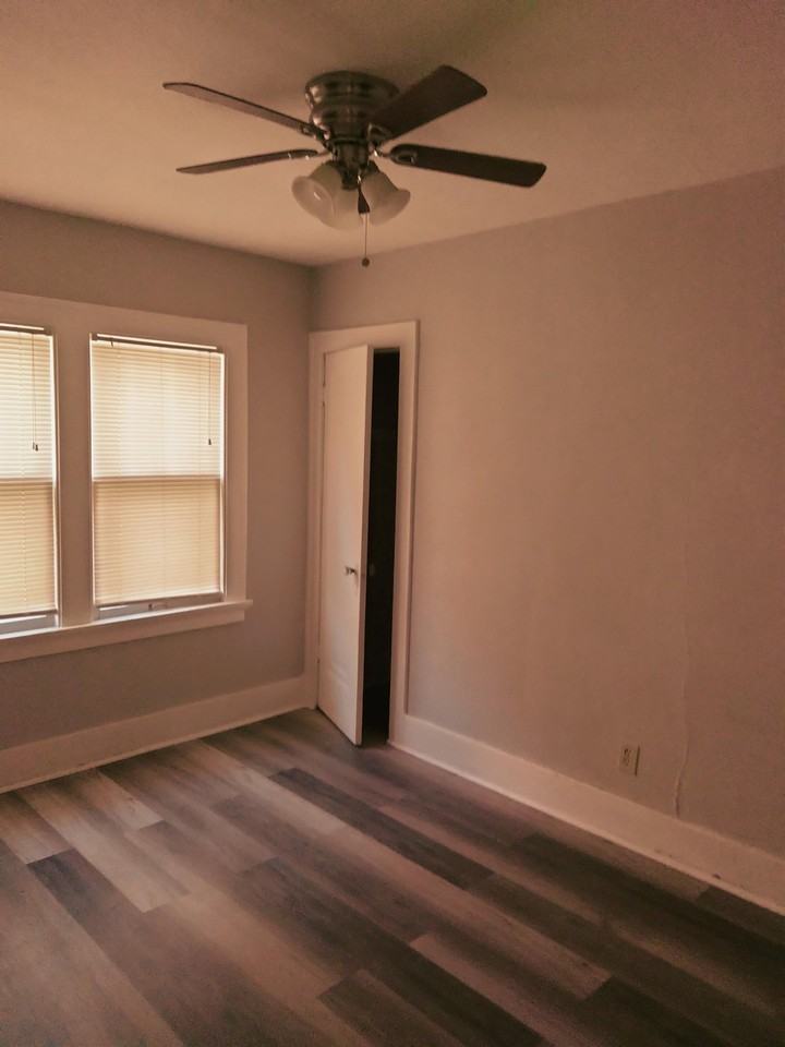 1427 Royalton Rd - Photo 6 of 13