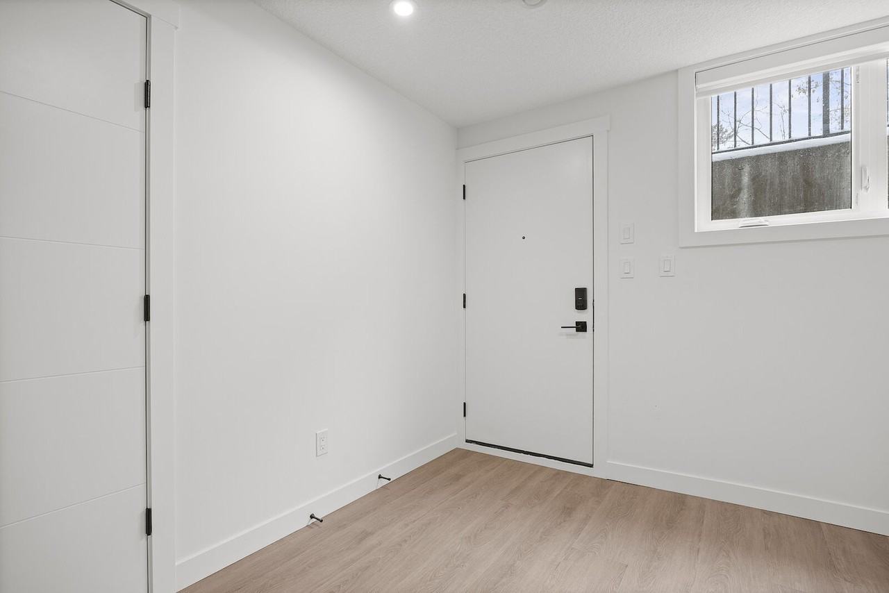 9950 161 Street Northwest - Photo 7 of 20