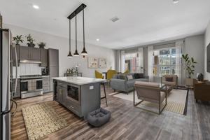 featured image of 1850 Green Bay Rd