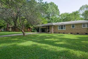 featured image of 2004 Rosewood Dr Nw #1