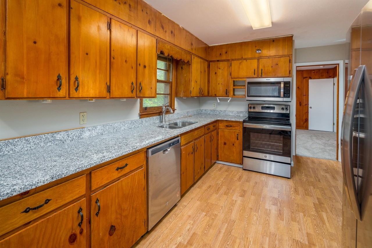 2004 Rosewood Dr Nw #1 - Photo 2 of 21