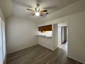 521 Woodward St #204 - Photo 1 of 1