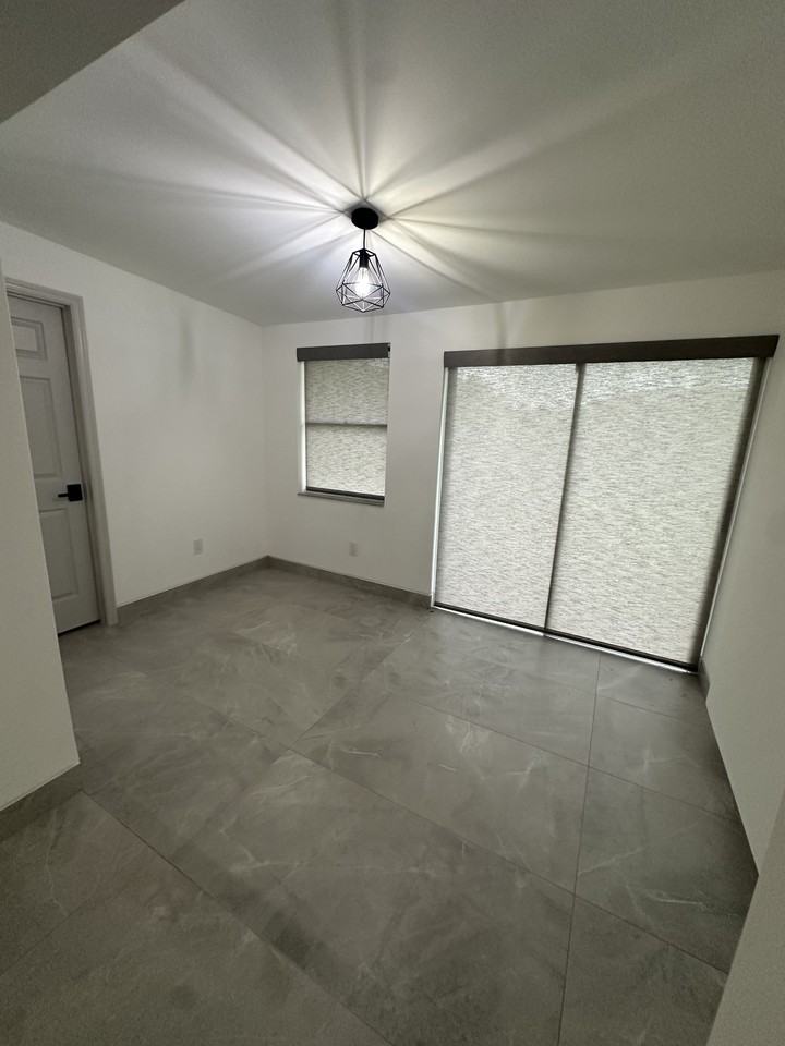 3014 W Arch St #NA - Photo 5 of 14