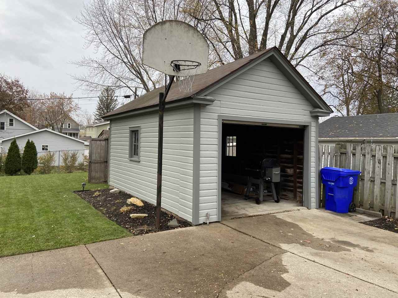 717 S Fairview St #NA - Photo 5 of 37