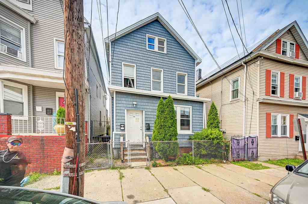 134 Livingston St #NA - Photo 4 of 4