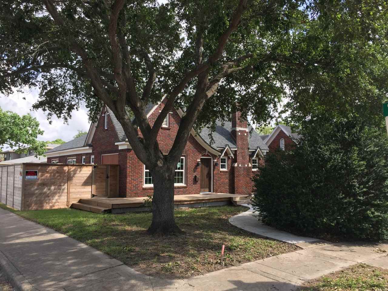 301 Clifford St #NA - Photo 2 of 27