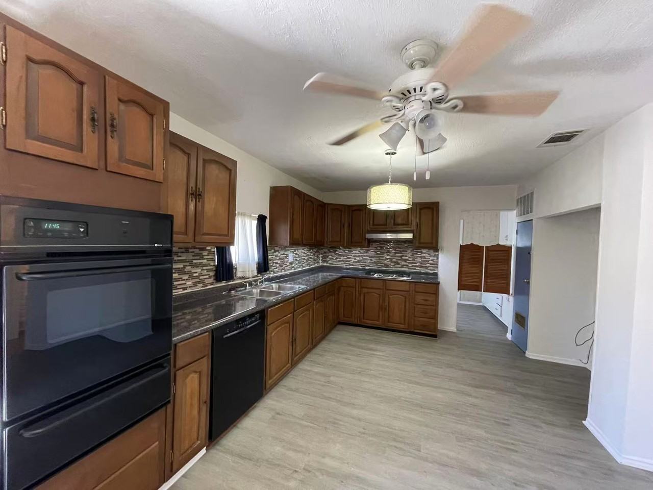 7721 Mohawk Dr #NA - Photo 4 of 13