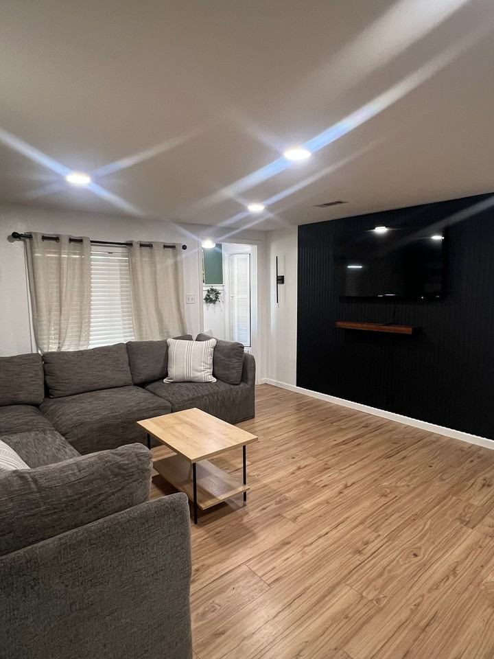 1156 E Mckinley Ave #NA - Photo 2 of 13