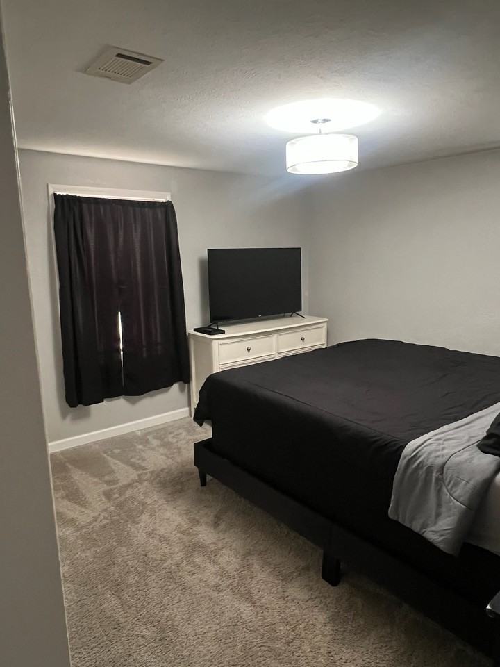 1156 E Mckinley Ave #NA - Photo 6 of 13