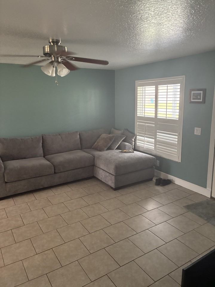 590 Charlotta Ave Se #NA - Photo 3 of 4