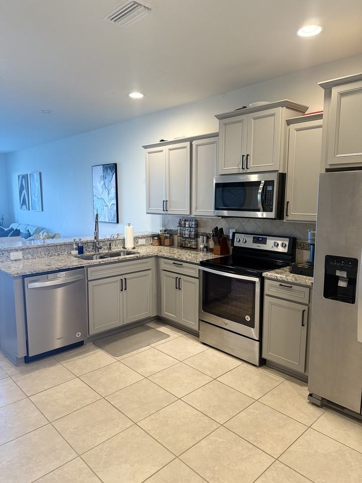 9208 Hillcroft Dr - Photo 4 of 23