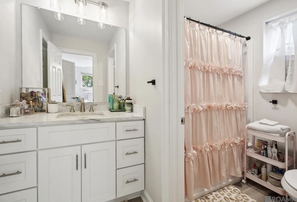 4251 Cypress St #1 - Photo 2 of 6