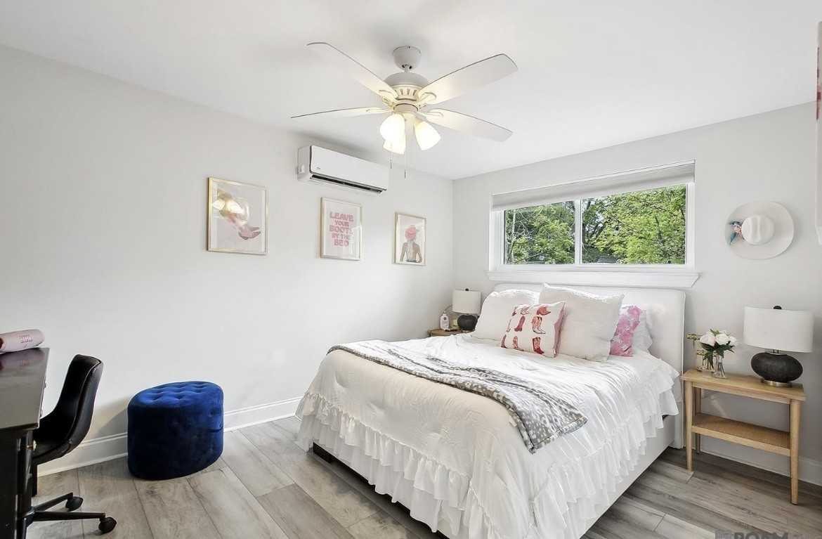 4251 Cypress St #1 - Photo 3 of 6